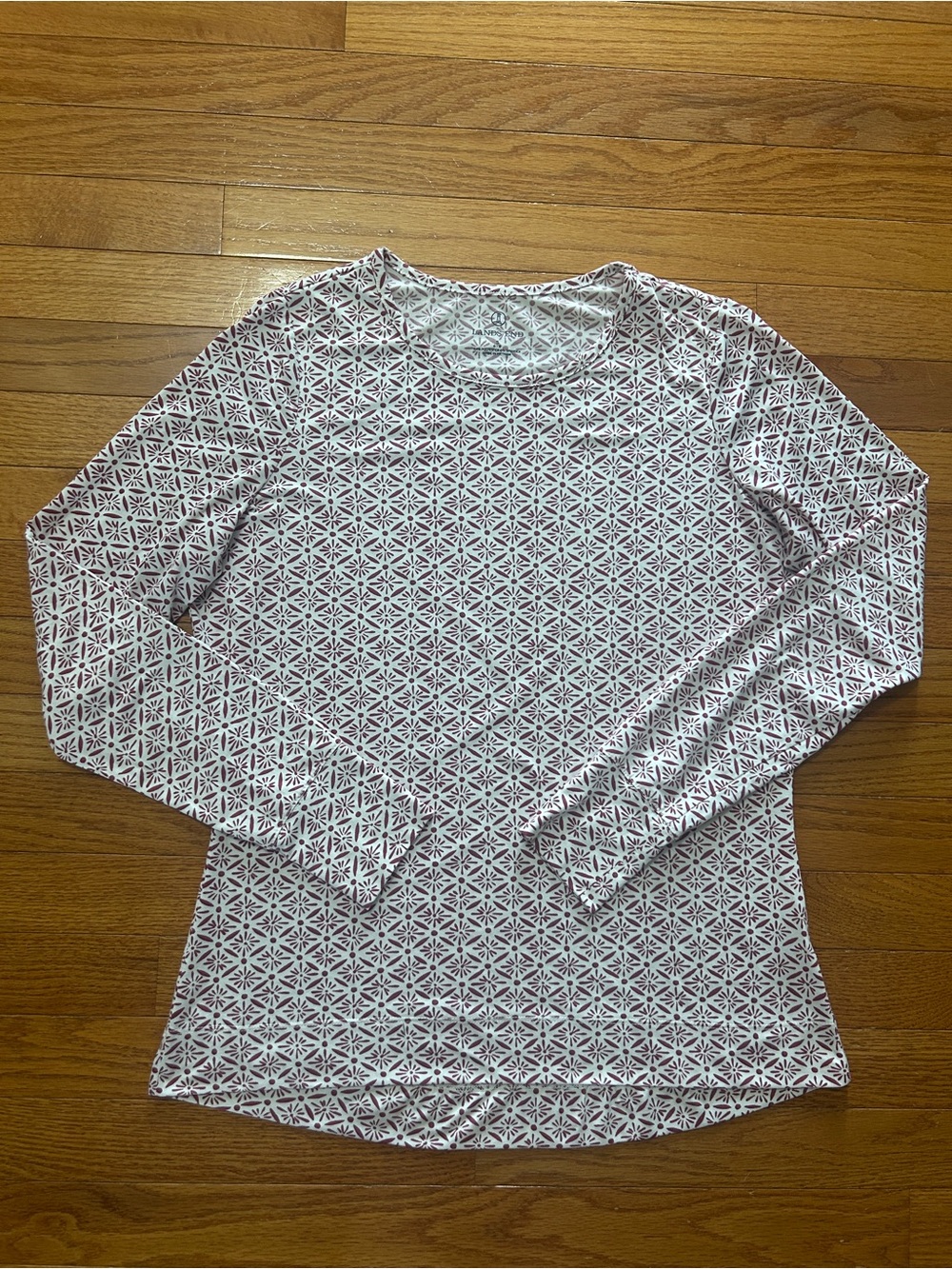 Lands' End Shirt Women’s Size S White Burgundy Geometric Long Sleeve Lightweight